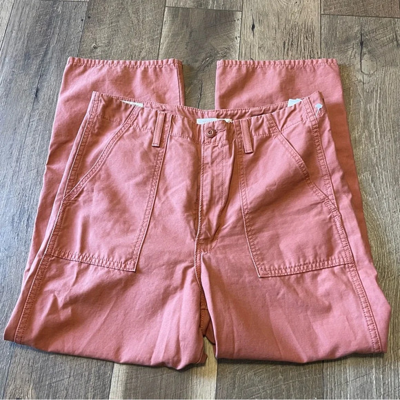 Levi’s Ribcage Straight Salmon Colored High Rise Utility Workwear Pants. F - Picture 1 of 4